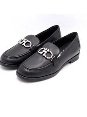 Salvatore Ferragamo Black Leather Gancini Loafers women 7 7.5